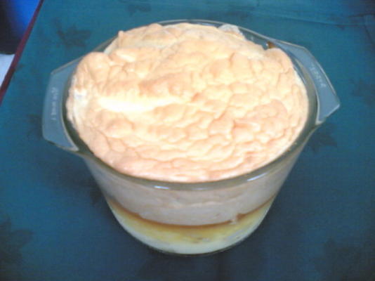 verse sinaasappel broodpudding met meringue topping