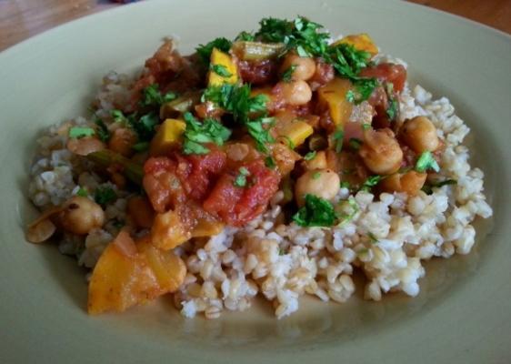 couscous met gekruide kikkererwten en vijgen