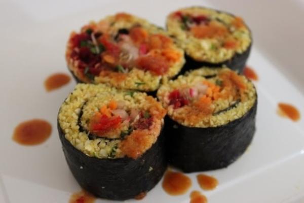 indische bloemkool rijst rauw voedsel sushi