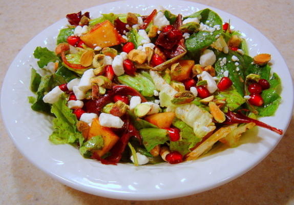 salade van peren en geitenkaas met vinaigrette van granaatappel