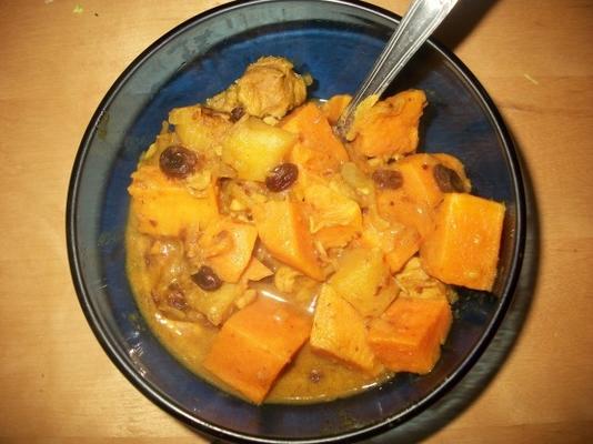 zoete curried chicken, yam and apple stew
