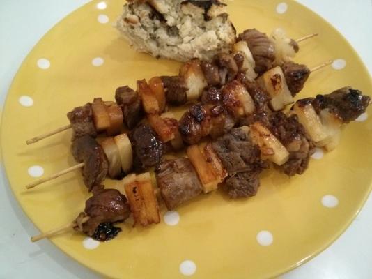 kebab van rund en ananas (anguilla)