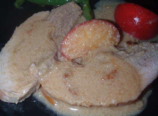 gebraden varkensvlees met appels en room