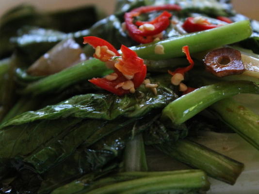 thaise island gebakken greens met chili en knoflook