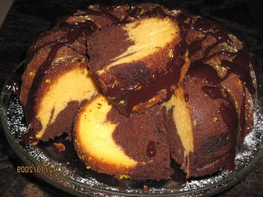 chocolade oranje swirl cake met lekkere oranje glazuur