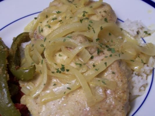 gefrituurd varkensvlees met esdoorn en mosterdsaus