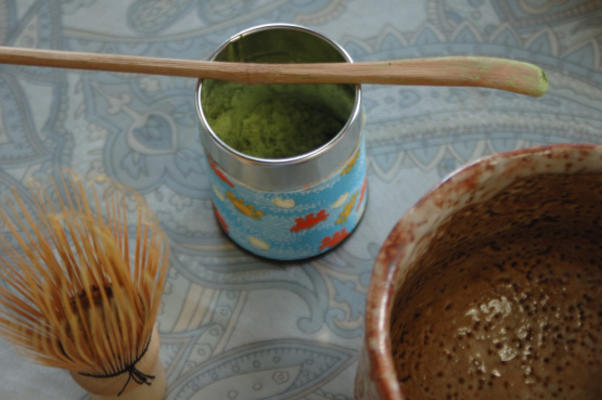 matcha bereiden (japans poedervormige groene thee)