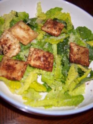 caesar salade met gebakken ravioli
