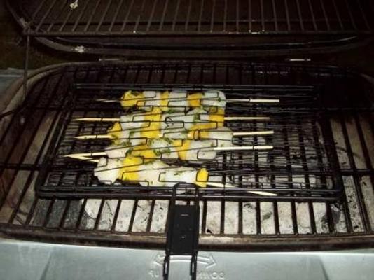 sint-jakobsschelp en ananas kabobs
