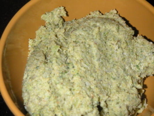 broccoli en wasabi dip