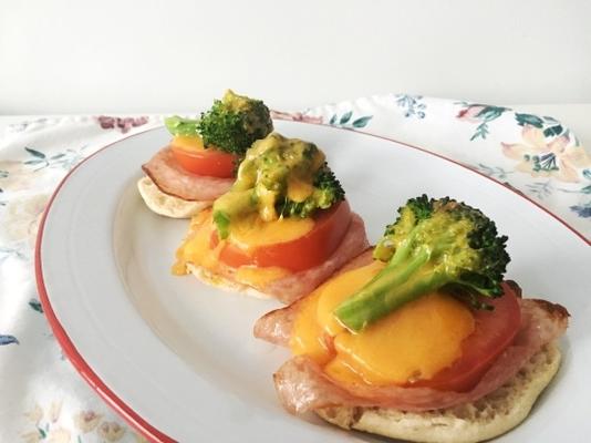 ontbijt met broccoli en kaas smelt