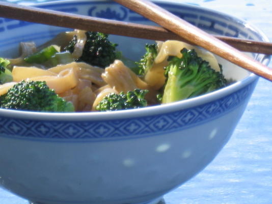 noodle / broccoli salade