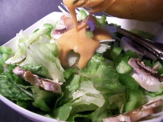 sla salade met speciale Franse dressing