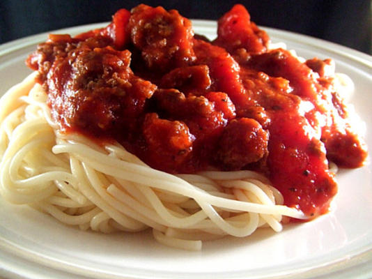 slowcooker (crock pot) spaghettisaus met prachtige gehaktballen