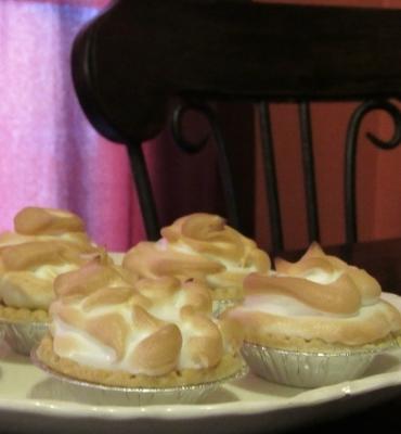 zoete bakkerij citroen meringue taartjes