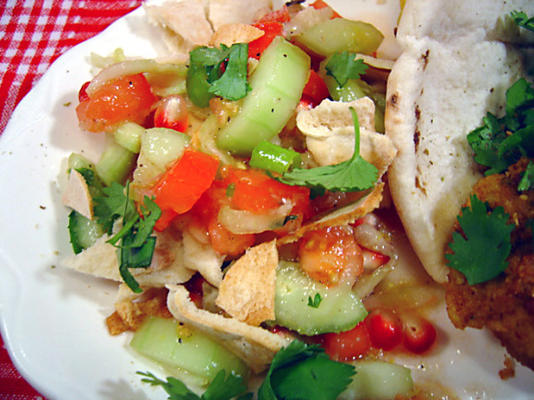 fattoush - pita en granaatappelsalade