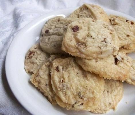 oma johnson's pecan sandies