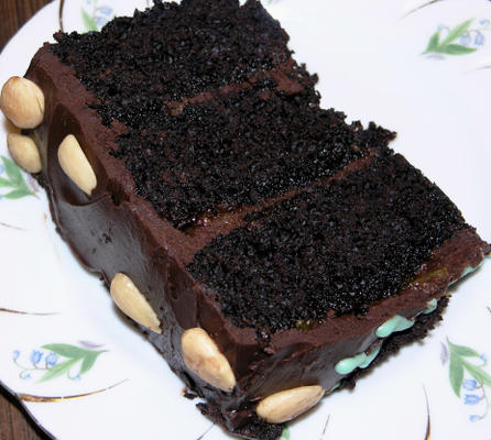 biscotti chocolade cake met 3 lagen