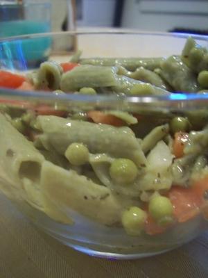 pasta en gerookte worst picknick salade