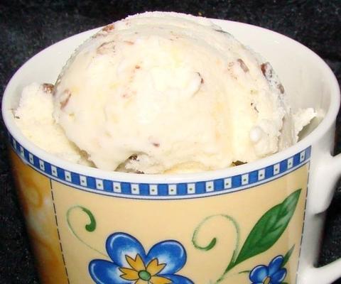 ben en jerry's butter pecan-ijs