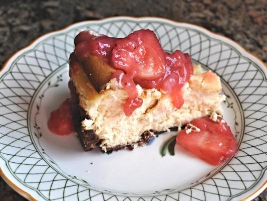 corby's cheesecake met aardbeisaus