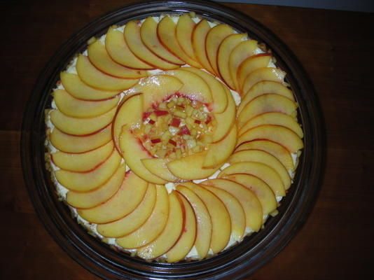 bevroren perzik torte met amandelkorst