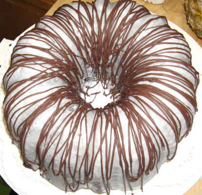 juni chocolade bourbon cake