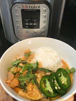 instant pot kip rode curry