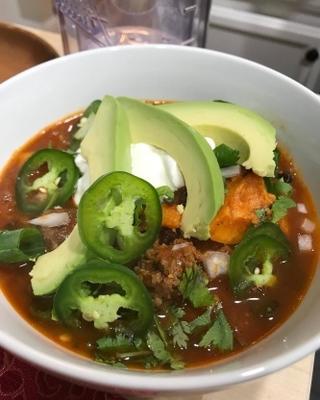 instant pot chipotle rundvlees en zoete aardappel chili