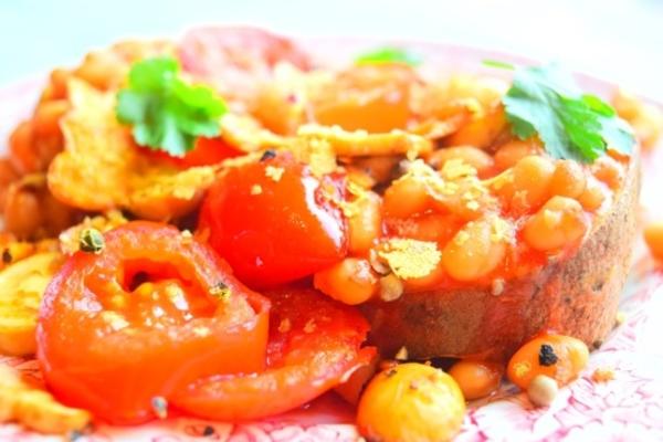zoete aardappel toast met andlsquo; cheesyandrsquo; bonen