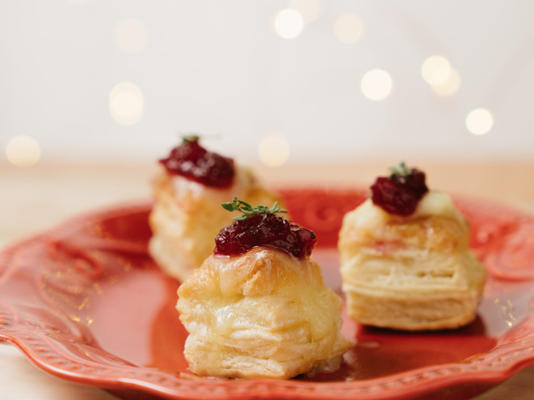 cranberry en brie bites