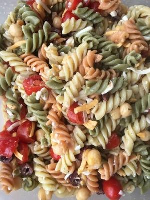 Griekse pasta salade opperste