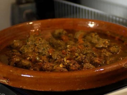 Marokkaans ei en gehaktbal tajine