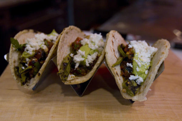 nopales cactus taco's