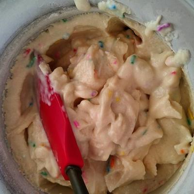 confetti cake bevroren yoghurt