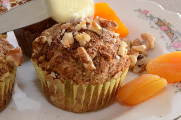 gezonde muffins van abrikozen, walnoten