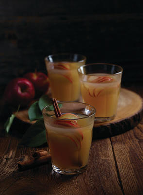 hete appelcider met donkere rum