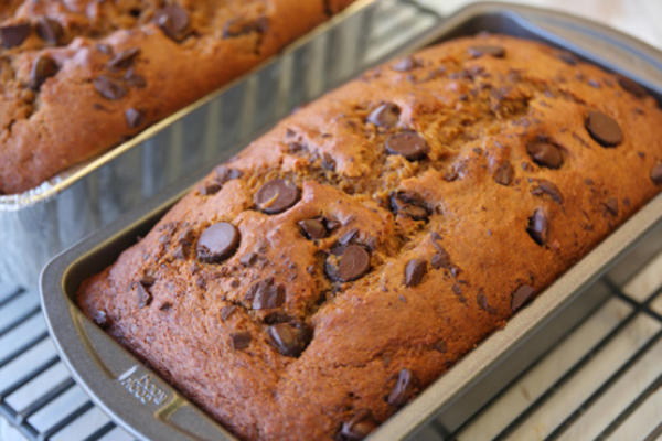 veganistisch chocoladeschilferpompoenbrood