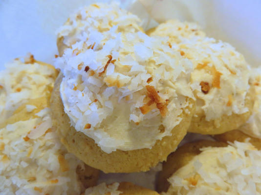 kokosnoot wolk koekjes met bruine boter glazuur