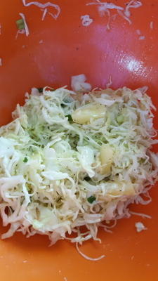 sassy ananas slaw