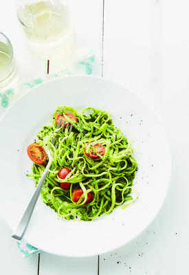 courgette andldquo; pastaandrdquo; met pesto