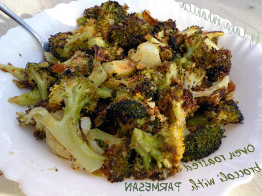 oven geroosterde broccoli met parmezaanse kaas