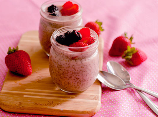 aardbei chia zaadpudding