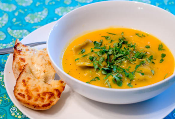 ravioli met butternut squashsaus