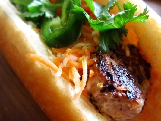 gehaktbal banh mi