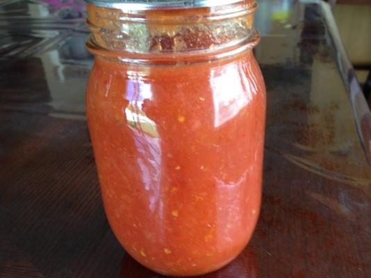 gebottelde salsa