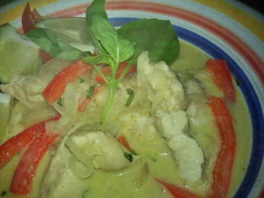 eenvoudige Thaise groene kipkerrie