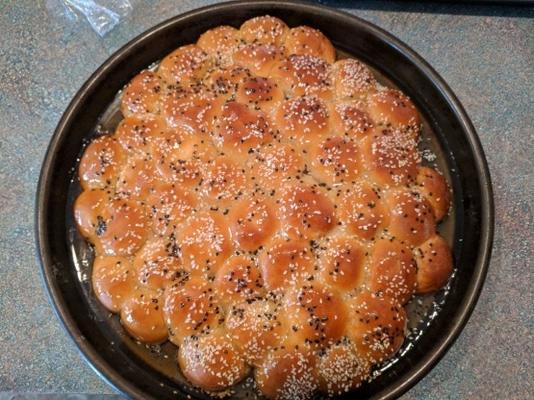 Yemenite honeycomb bread (khaliat al nahl)