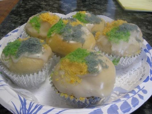 mini mardi gras king cakes