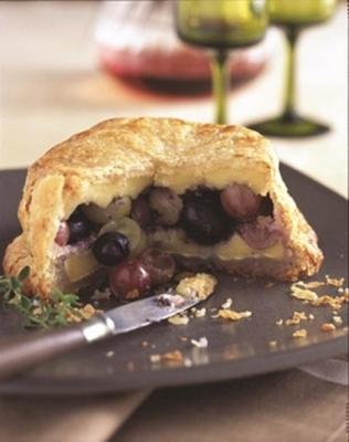 gebakken brie met druiven
